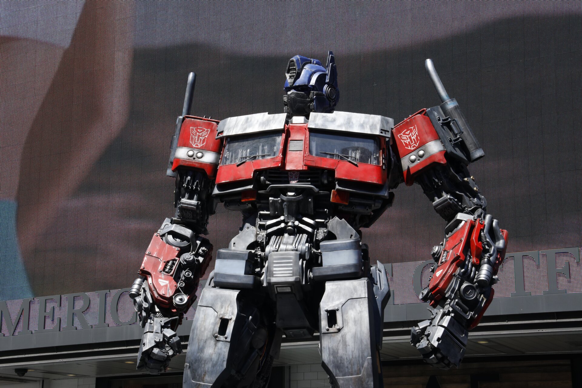 Photo: Artem Golub / Photo: Gizmodo/io9