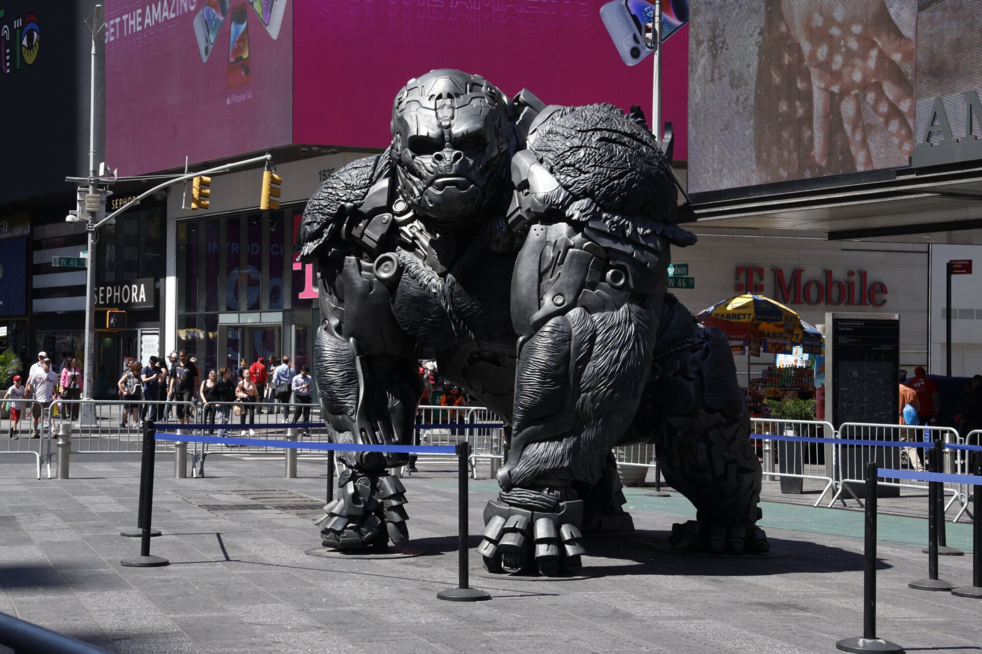 Photo: Artem Golub / Photo: Gizmodo/io9