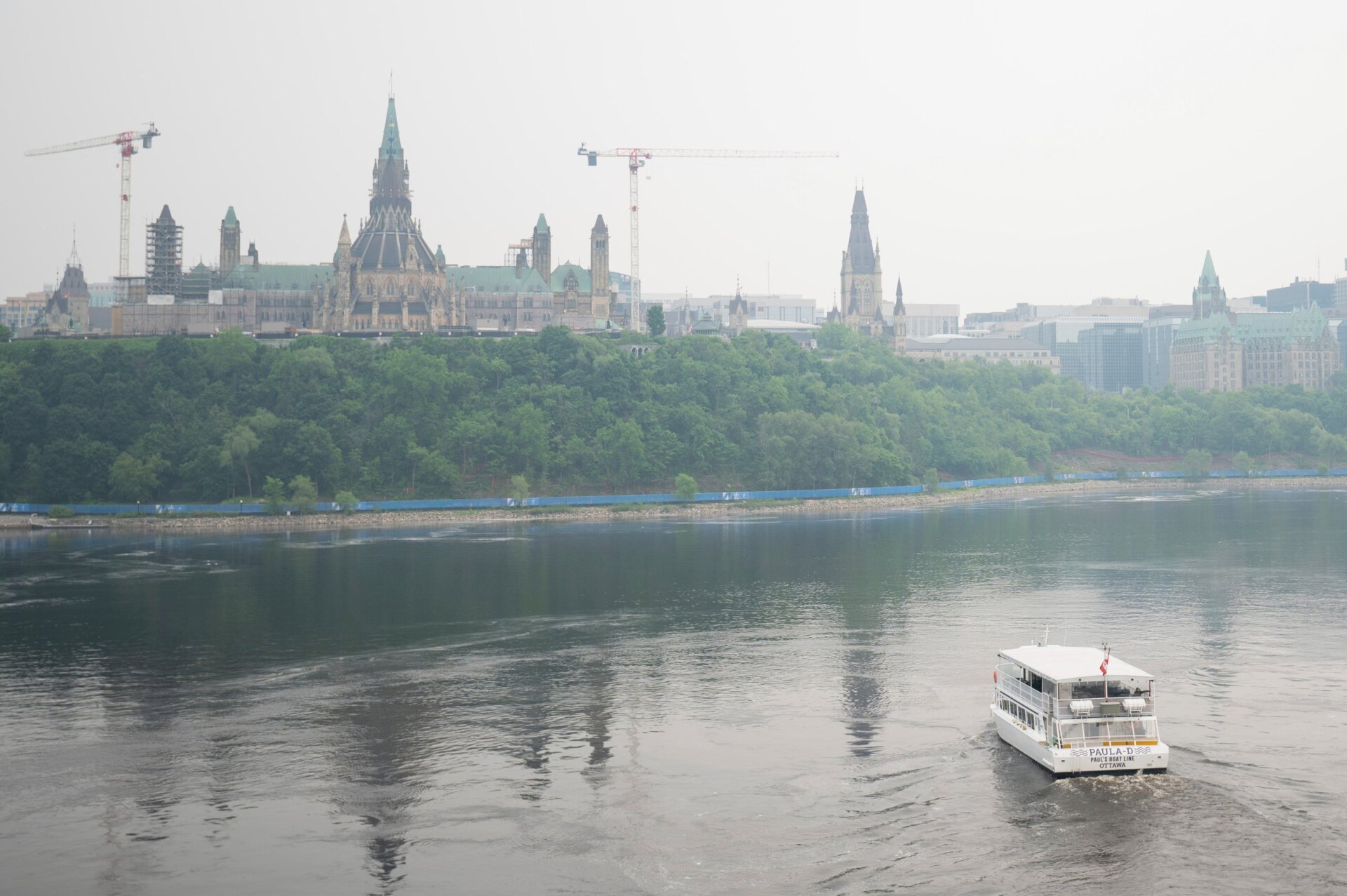 Wildfire smoke engulfs downtown Ottawa, Ontario, on June 5, 2023.