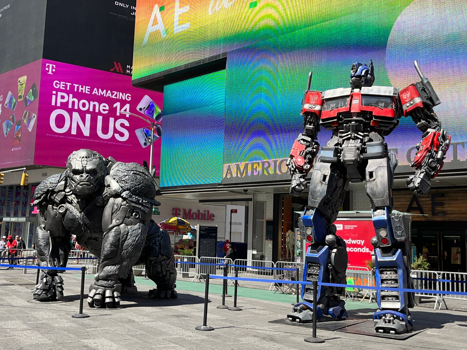 Photo: Artem Golub / Photo: Gizmodo/io9