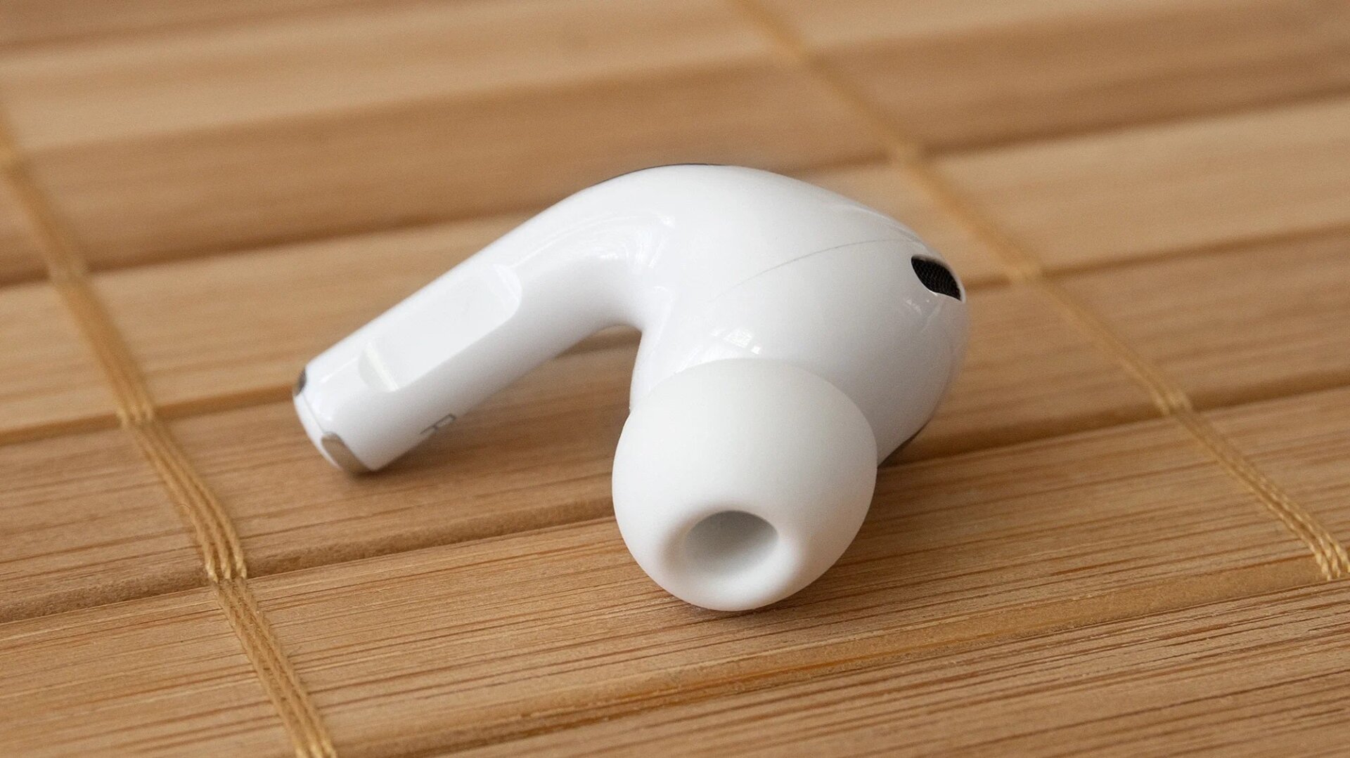 Apple is reportedly working on ways the AirPods could become a part-time medical device for reading users’ temperature and guesstimating hearing loss.