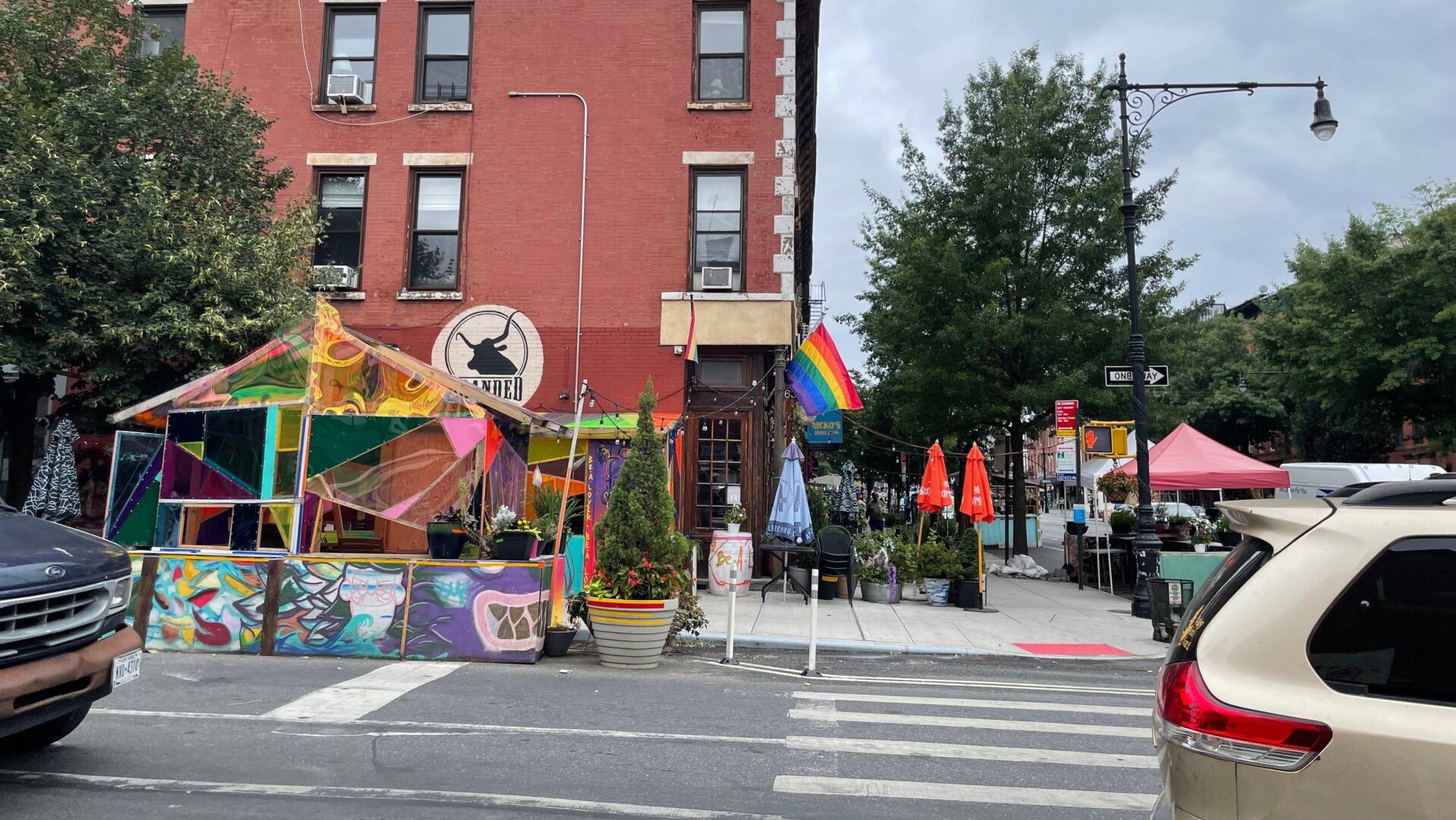 Photo: Mack DeGeurin