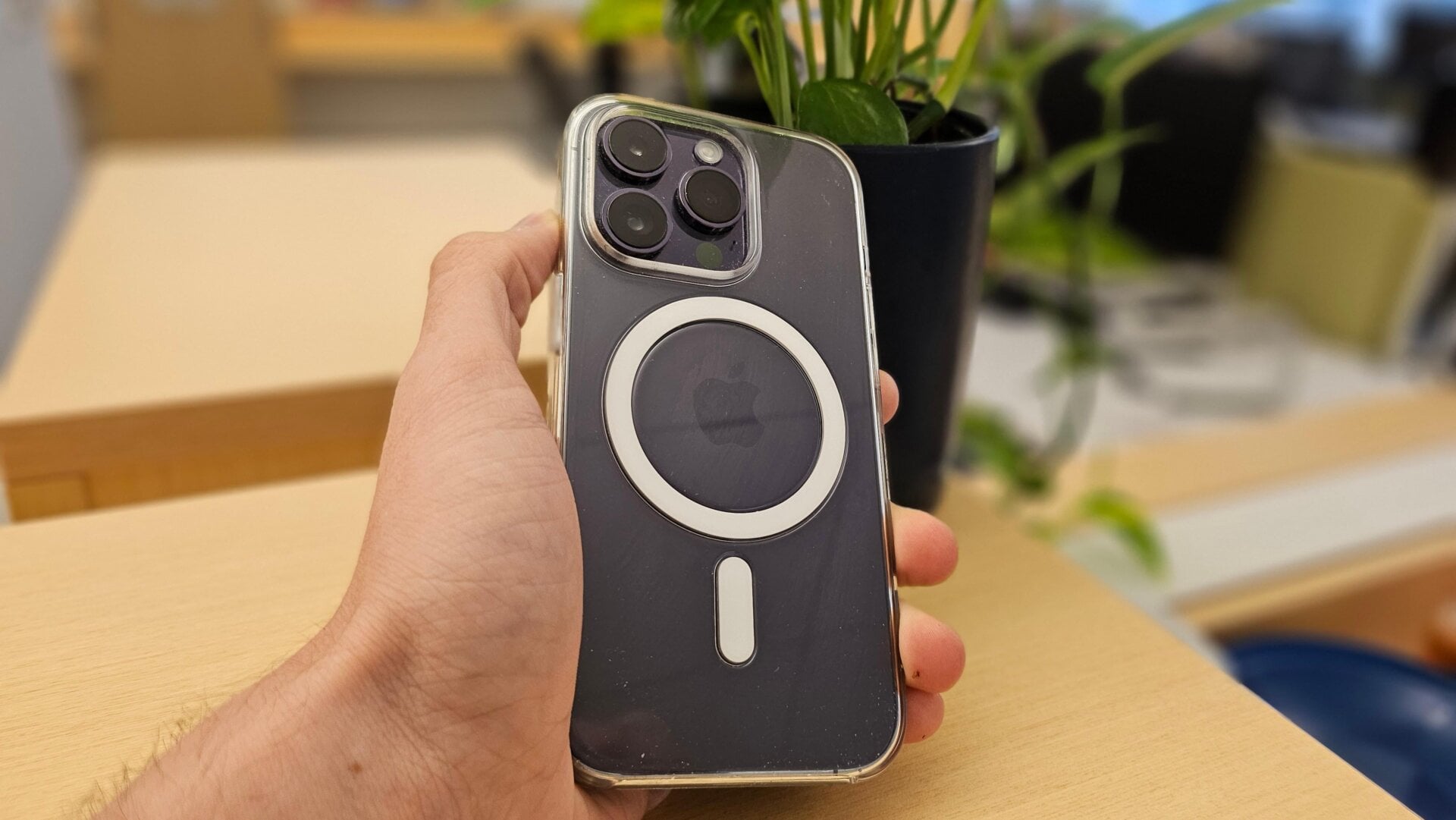 Apple has struggled with iPhone shipments in the past, but now the company is reportedly expected fewer iPhone 15s after its announced this September.