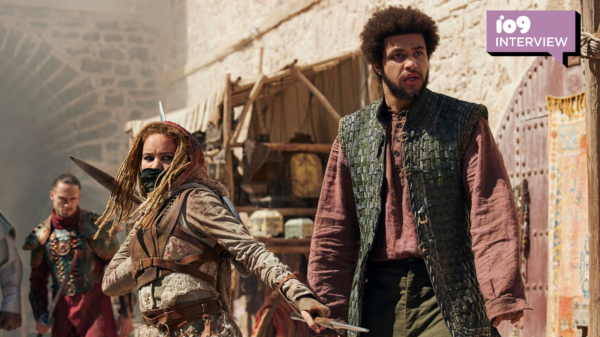 Avienda (Ayoola Smart) and Perrin (Marcus Rutherford) in Wheel of Time.