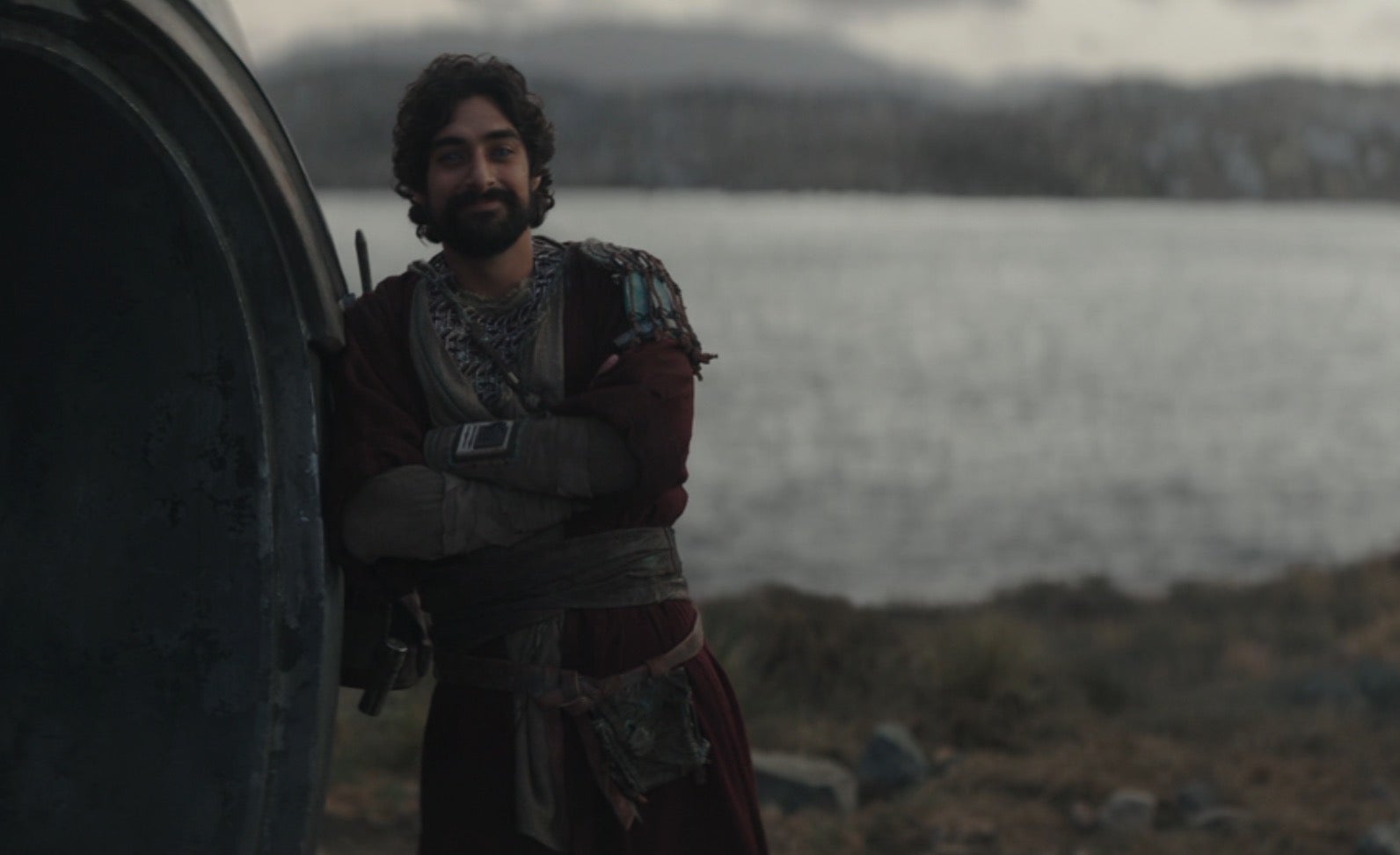 Welcome back Ezra, played by Eman Esfandi.