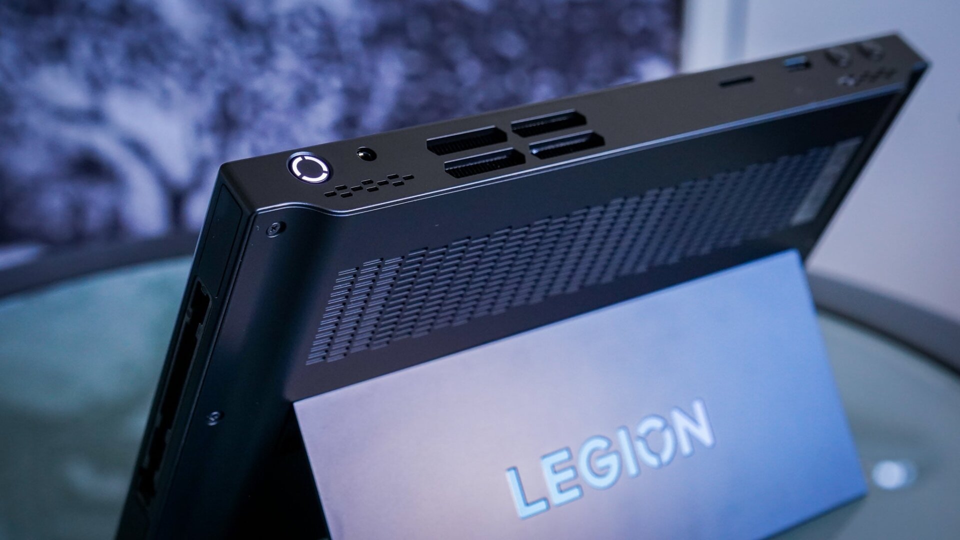 The Legion Go features a handy kickstand. Photo: Florence Ion / Gizmodo