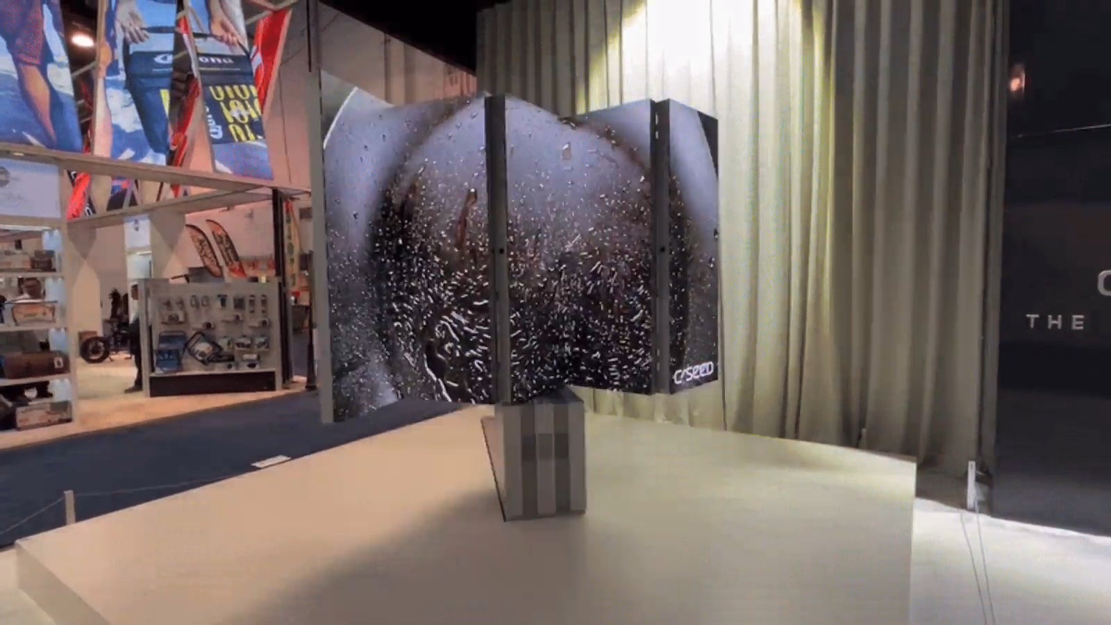 Gif: Jorge Jimenez / Gizmodo