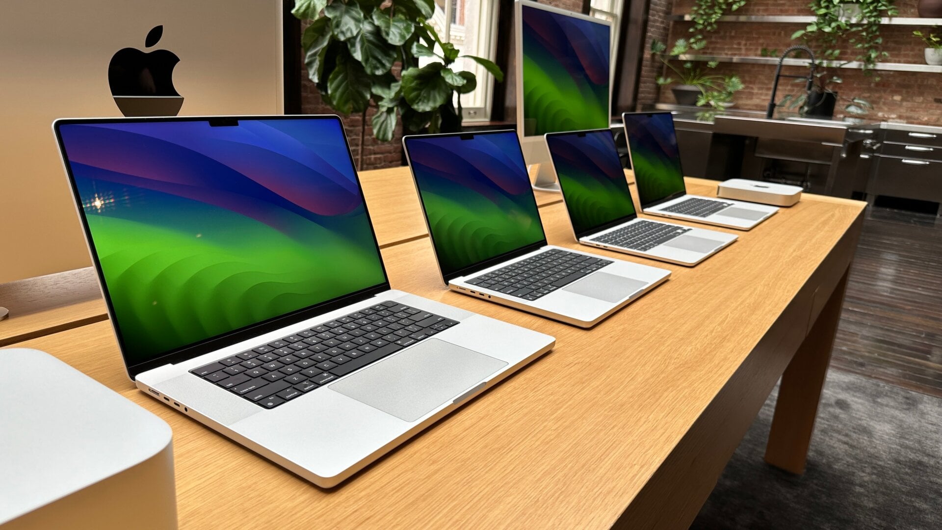 Photo: Kyle Barr / Gizmodo