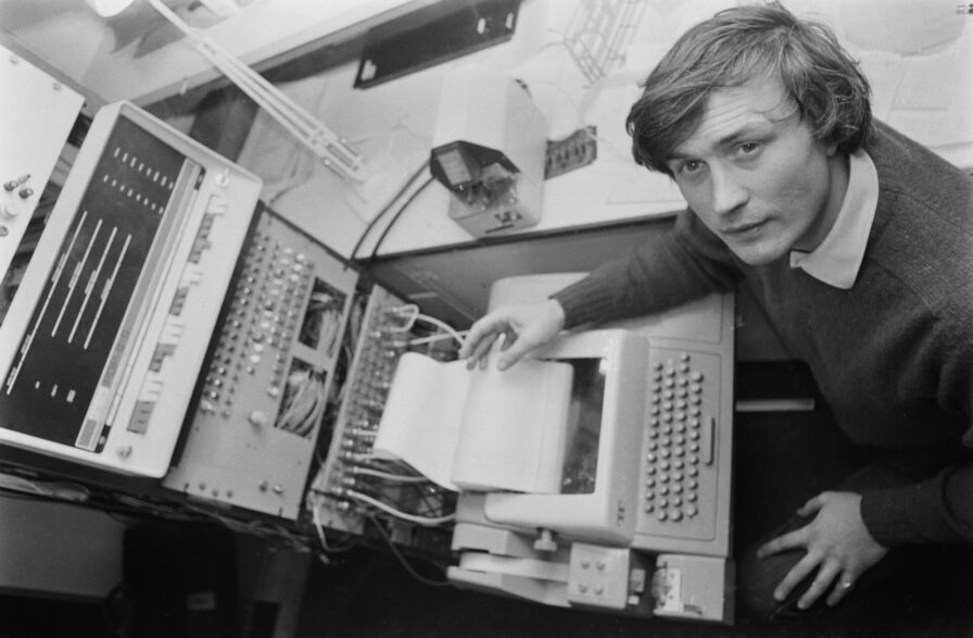 Gordon Bell, Legendary Designer of Computers, Dies at 89 | Page 2 of 4