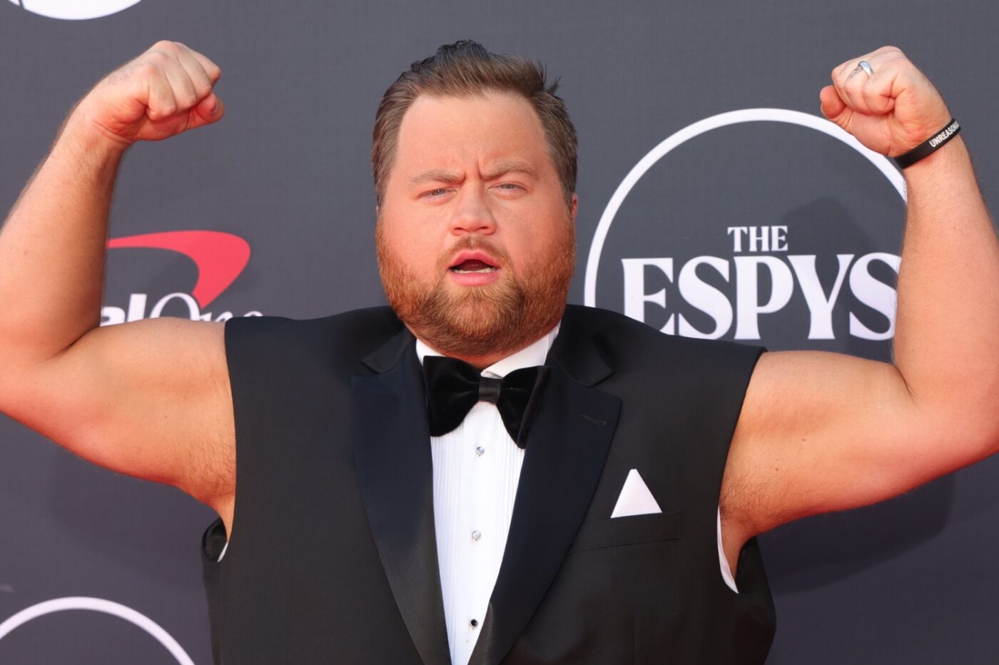 Paul Walter Hauser Is Reading a Lot of Fantastic Four Comics