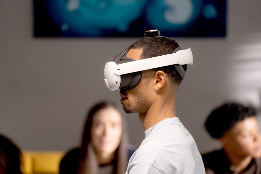 597 Vr This Motorized VR Gaming Chair Gives 'Makes Me Sick' Vibes Just by ...