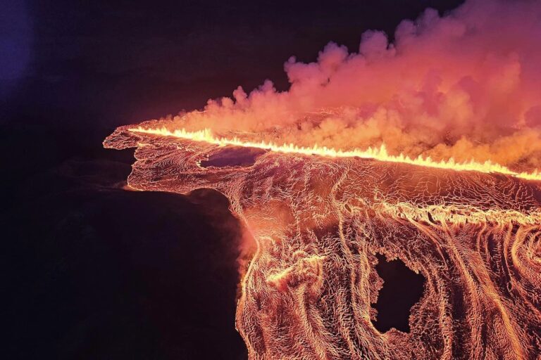 See Photos of Iceland's Latest Spectacular Volcanic Eruption