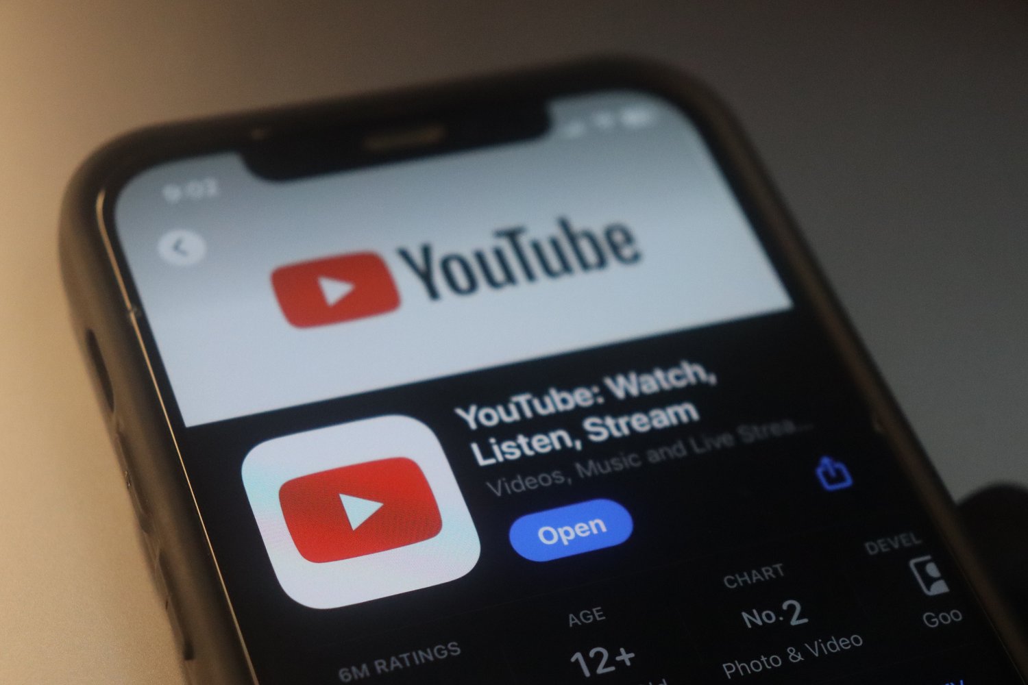 YouTube Is Finally Adding A Sleep Timer YouTube Is Finally Adding A Sleep Timer