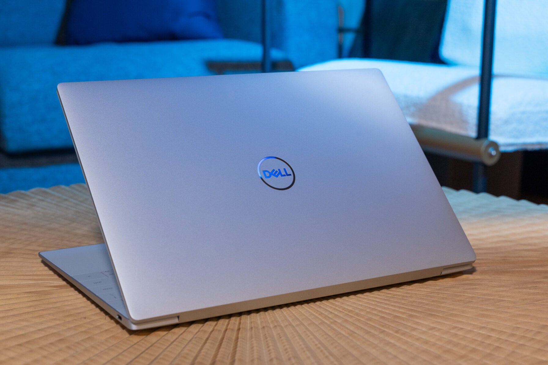 Dell XPS 13 (2024) With Lunar Lake Review: Ultra Light and Extra