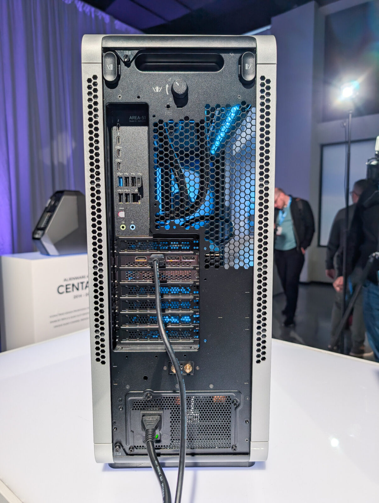 Alienware Restores Area-51 With Laptops and Large Desktops