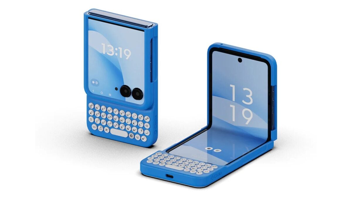 Clicks' Android Keyboard Case Makes Your Foldable Phone Look Like