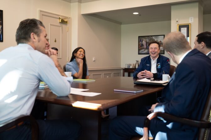 Elon Musk Goes to the Pentagon as Trump Insists He’s Not Being Briefed ...