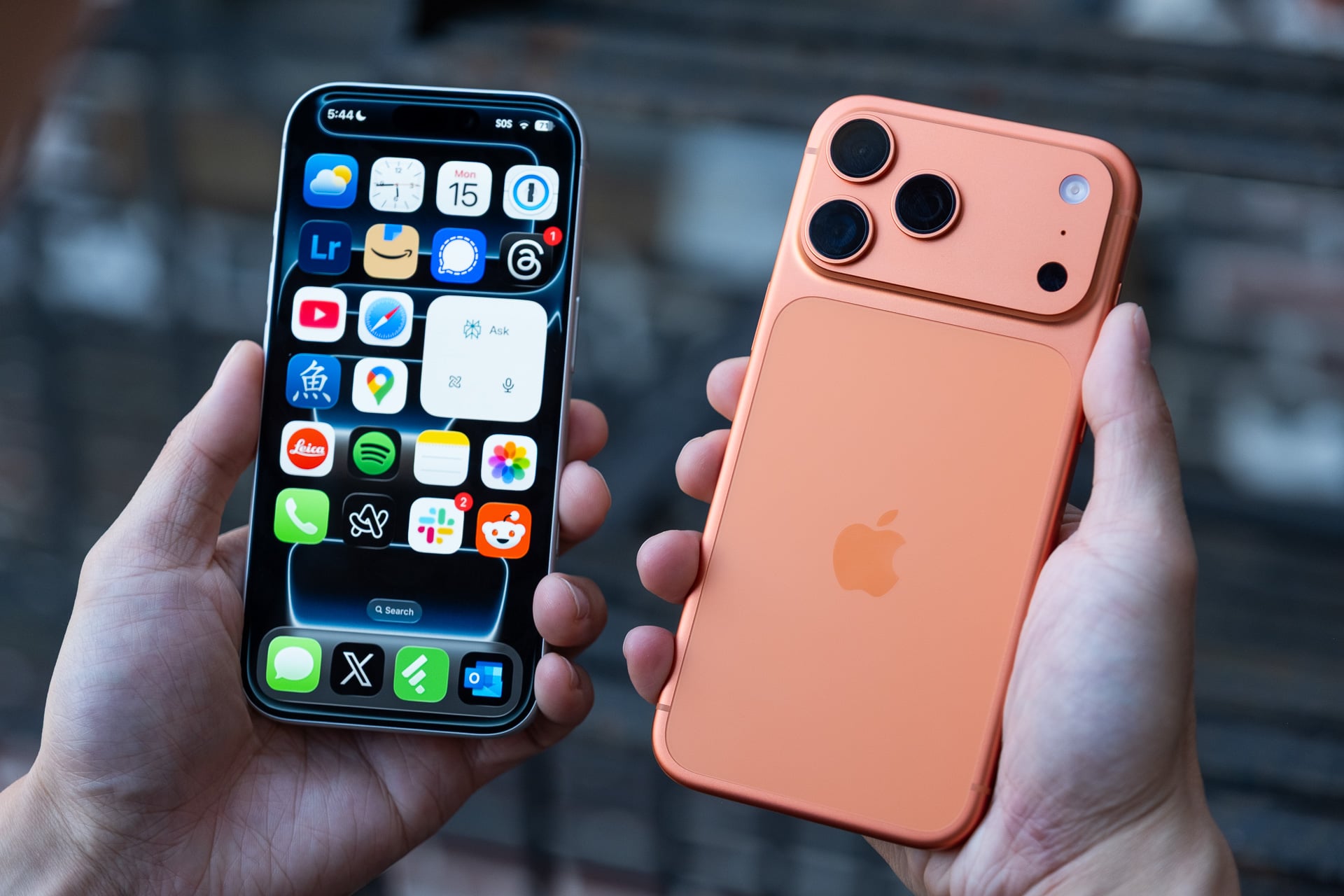 The only two phones with every single new Siri feature are the iPhone 17 Pro and iPhone Air. 