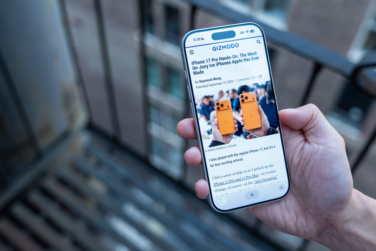 Apple iPhone 17 Pro Super Retina XDR display