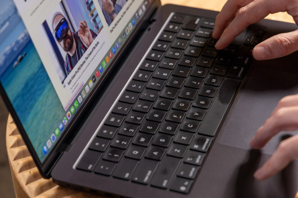 14-Inch MacBook Pro (M5) Review: New Soul in an Old Body