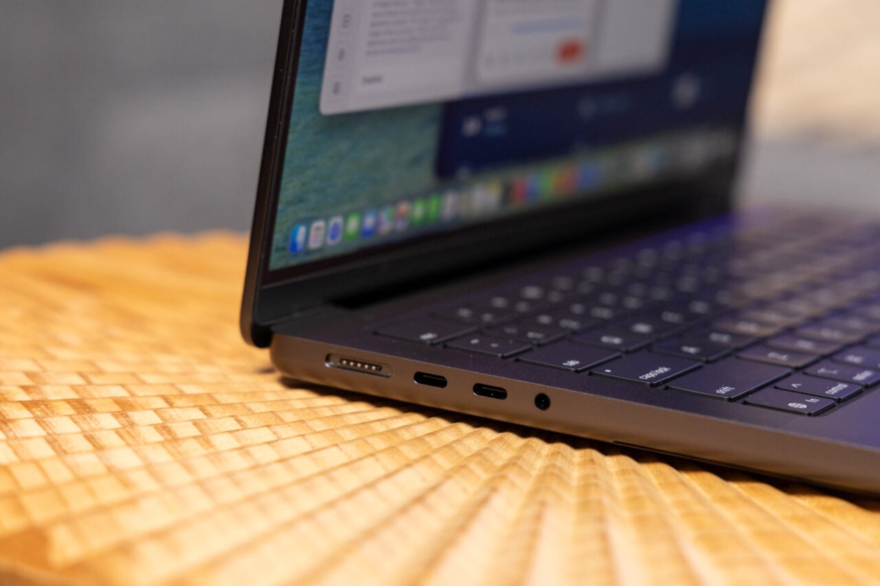 14-Inch MacBook Pro (M5) Review: New Soul in an Old Body