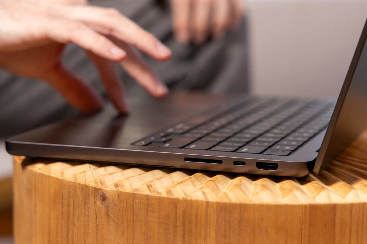 14-Inch MacBook Pro (M5) Review: New Soul in an Old Body