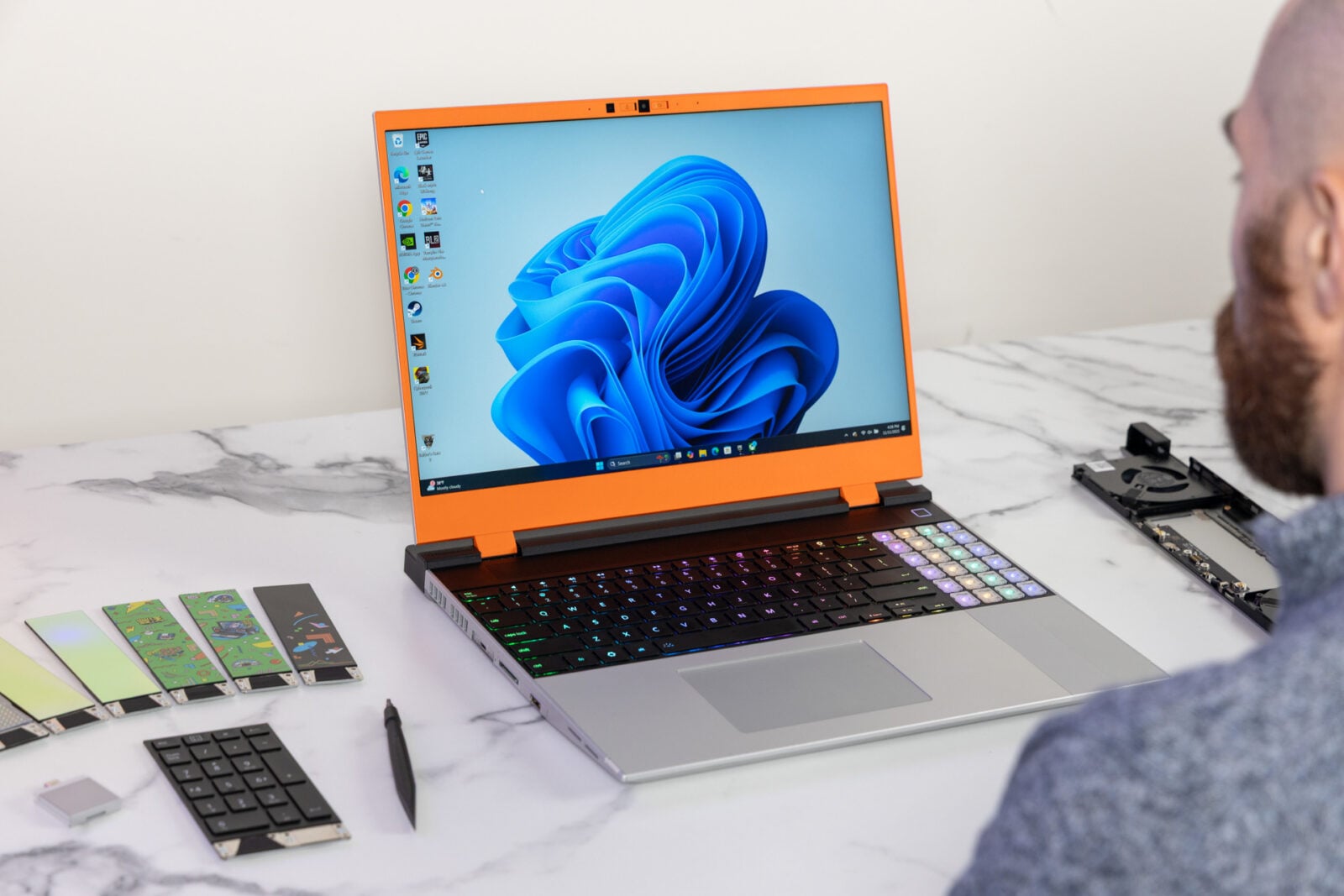 Microsoft Is Finally Making Windows 11 Less Terrible After Bloating It
