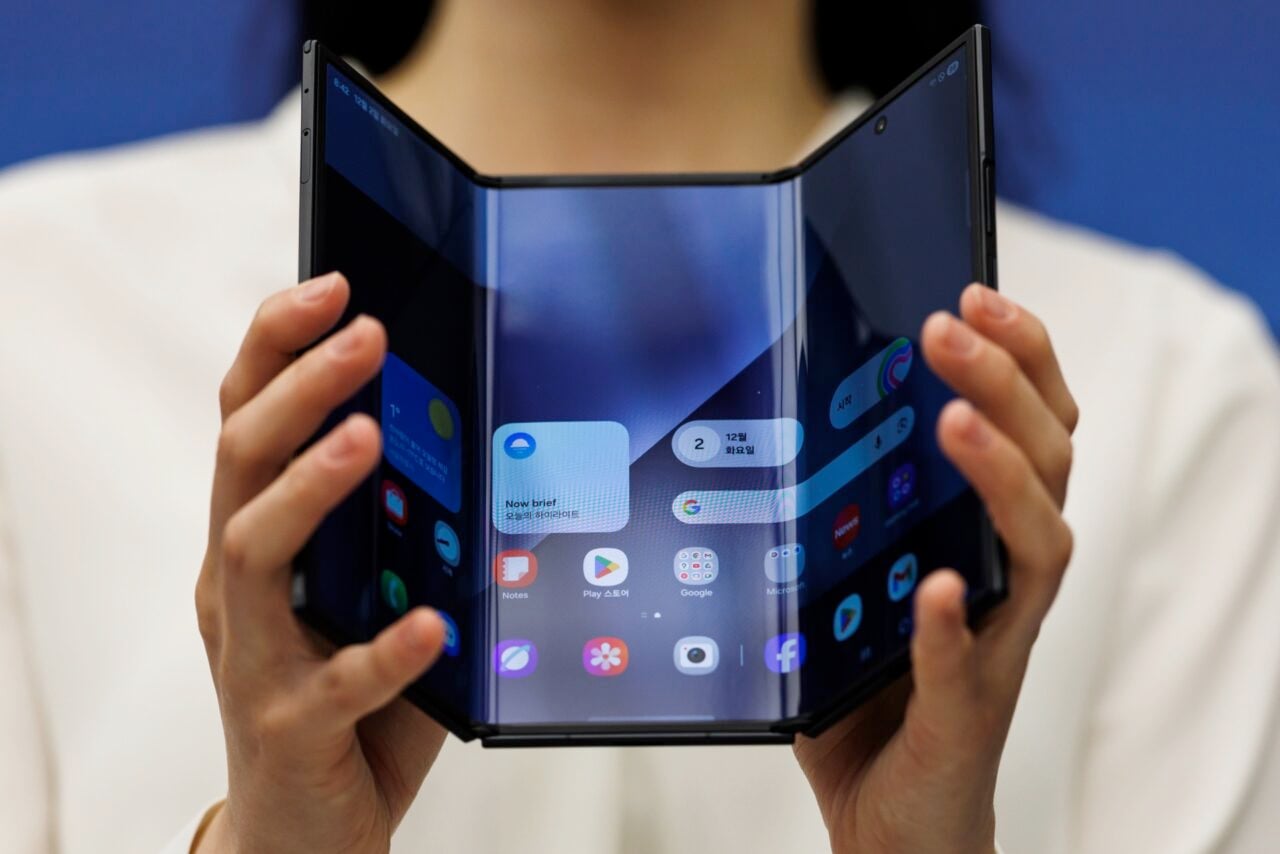 Samsung Galaxy Z Trifold 10