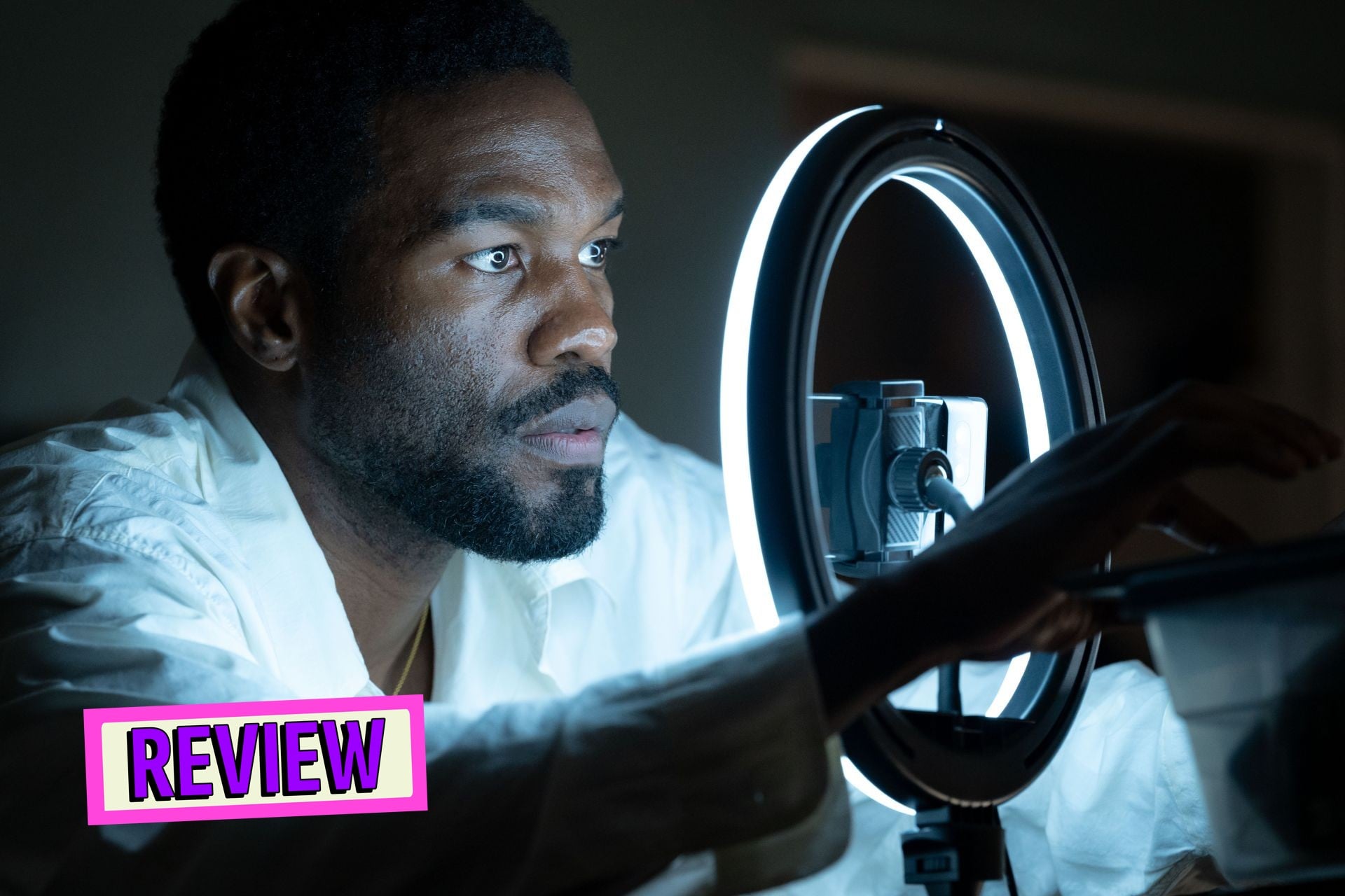 Yahya Adbul-Mateen II as Simon in 'Wonder Man.'