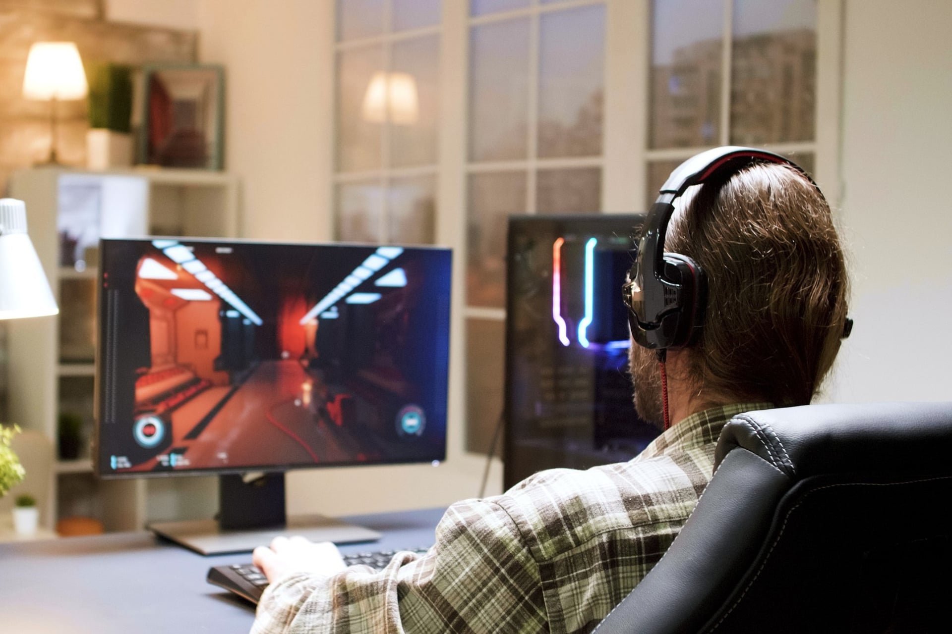 Researchers surveyed video gamers in Australia and found concerning associations for those who play more than 10 hours a week.