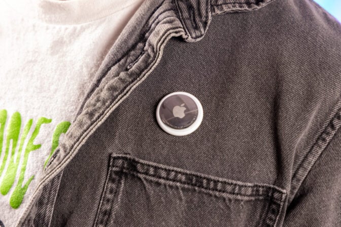 Apple's AI Pendant Sounds Like a Watered-Down Humane Ai Pin