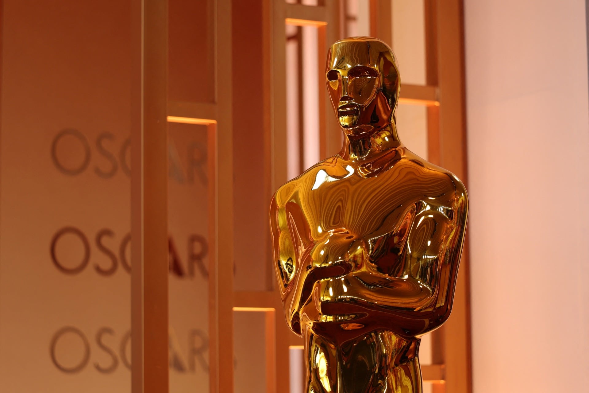 The Oscars Award statuette