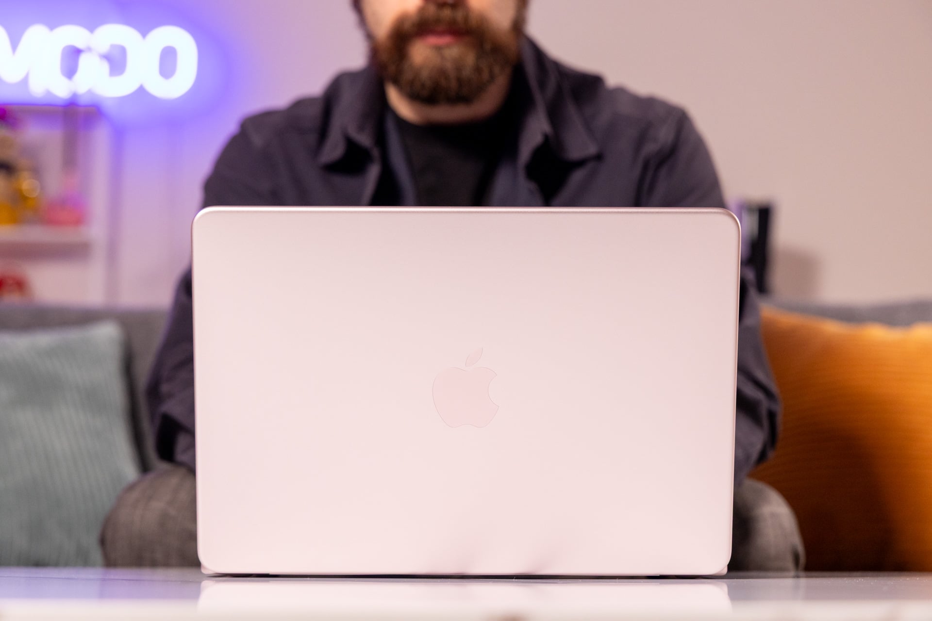Macbook Neo Review 25