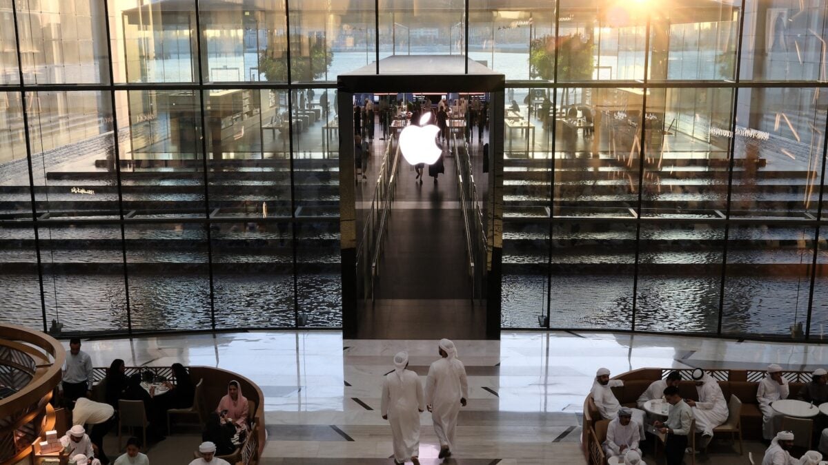 Iran Threatens to Attack U.S. Tech Companies Starting April 1