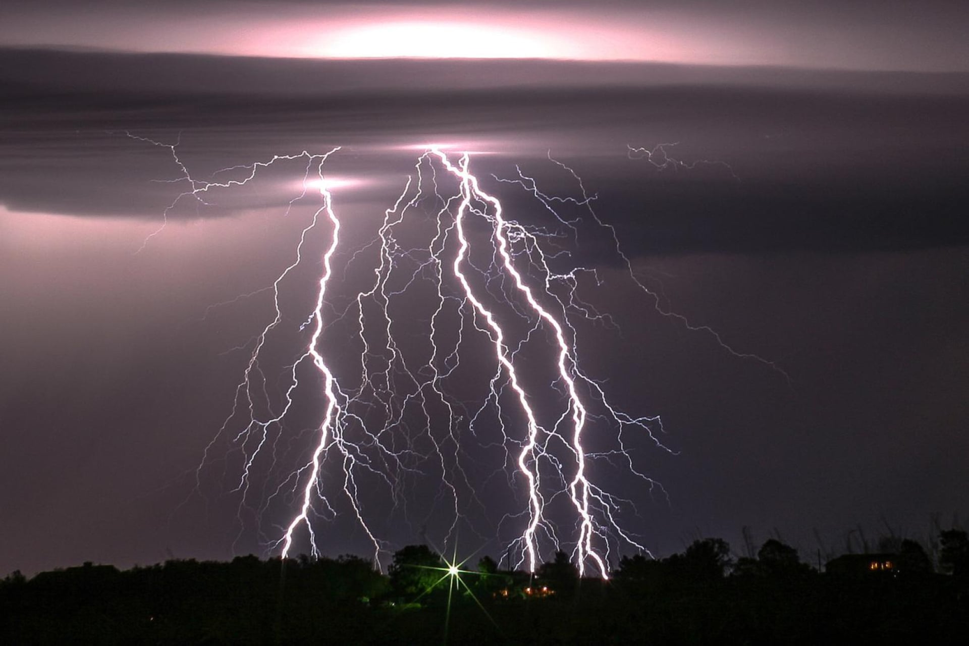 Detailed simulations suggest researchers could replicate lightning-like radiation bursts within tiny blocks of plastic.