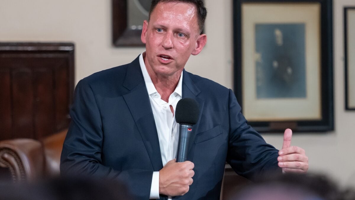 Jika Illuminati Benar Ada, Peter Thiel Tak Perlu Mendirikan Gerakannya Sendiri