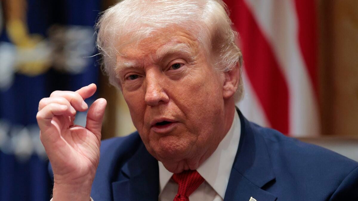 Trump Says He'll Sign Order to Pay TSA