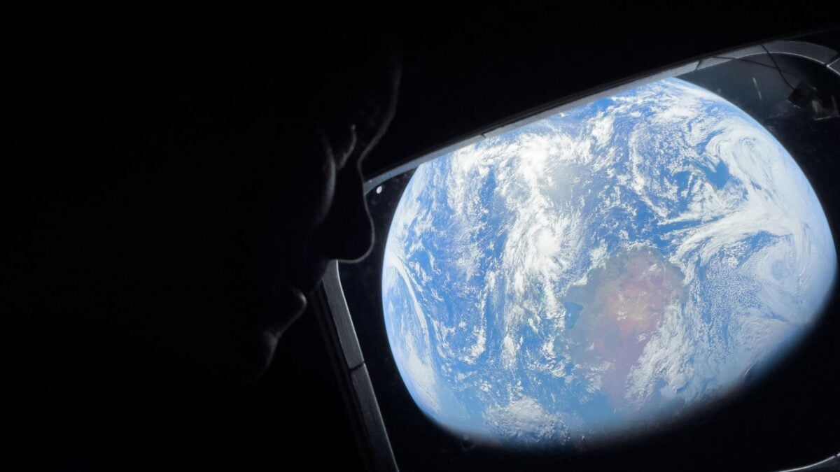 Artemis 2 Astronauts’ Epic iPhone Photos Are All… Selfies?