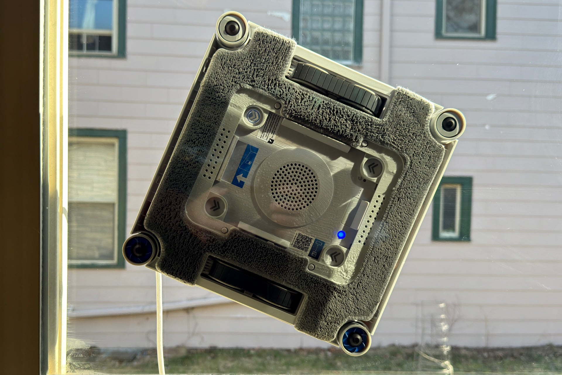 Ecovacs Winbot W3 Omni Review 07