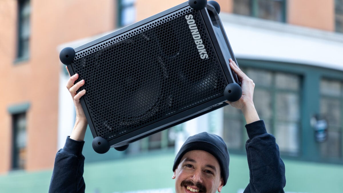 This Loud-Ass Party Speaker Almost Got Me High AF This Loud-Ass Party Speaker Almost Got Me High AF