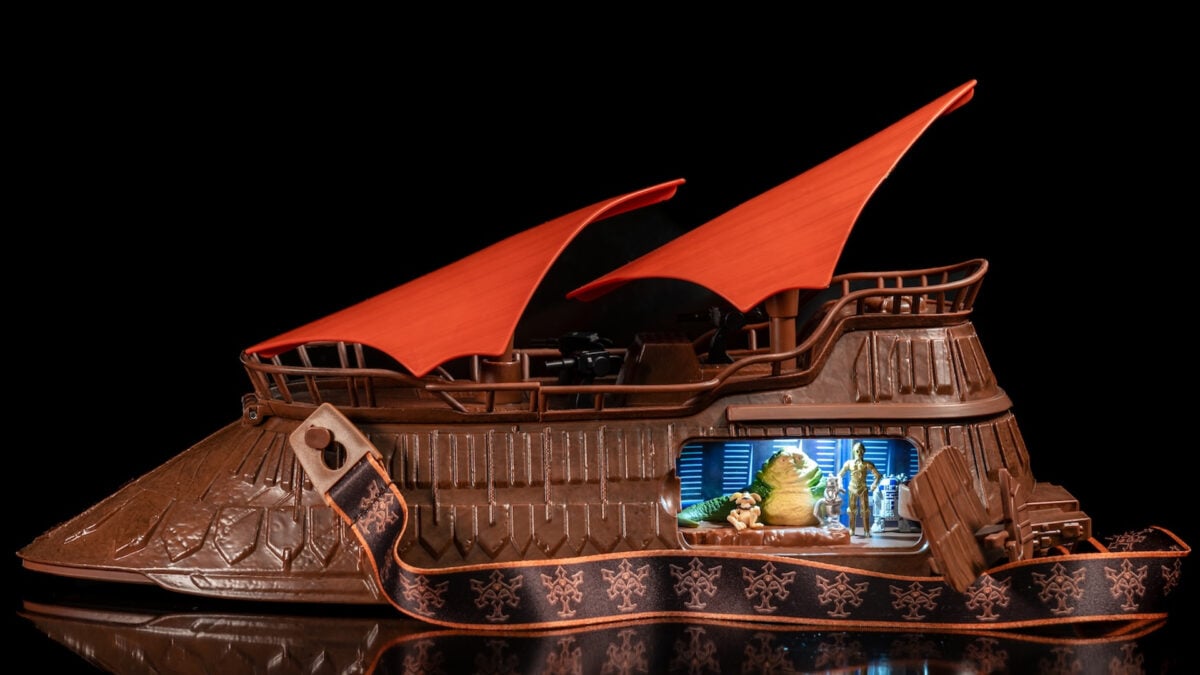 Where the Hell Do You Even Put the Popcorn in Disney's Sail Barge Bucket?