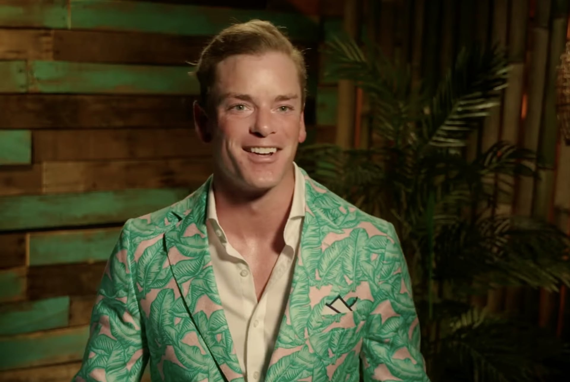 A screenshot of Mark Moran on the HBO reality dating show FBoy Island