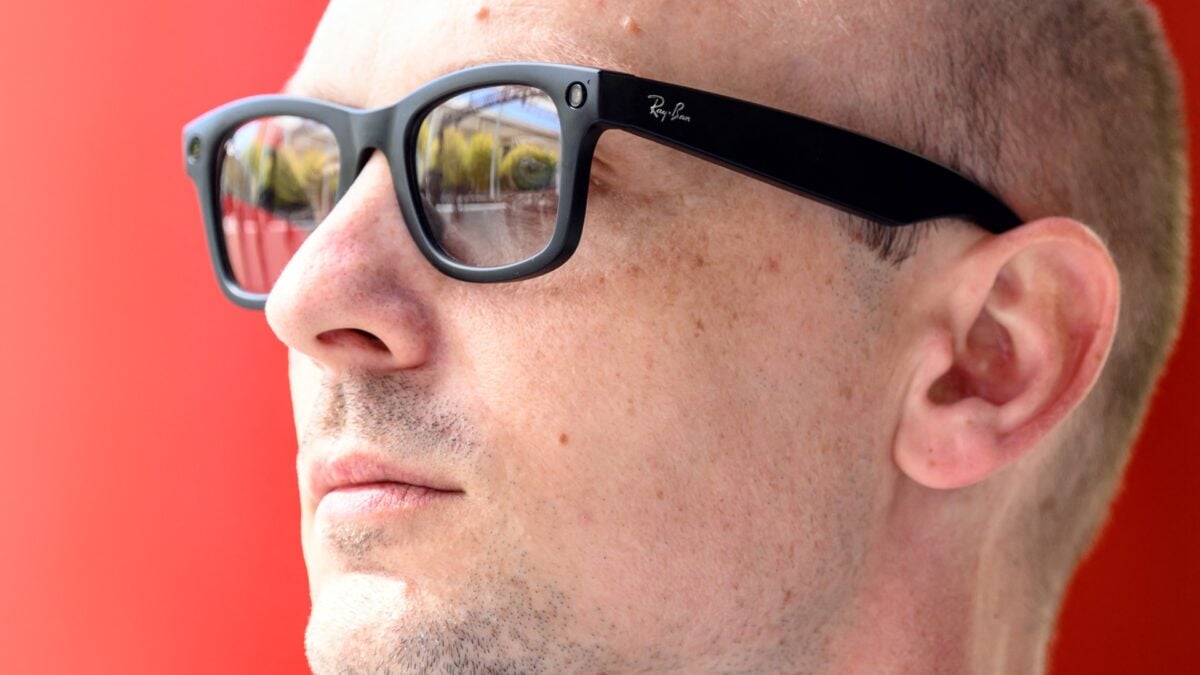Meta to Smart Glasses Owners: Stop Hitting Yourself
