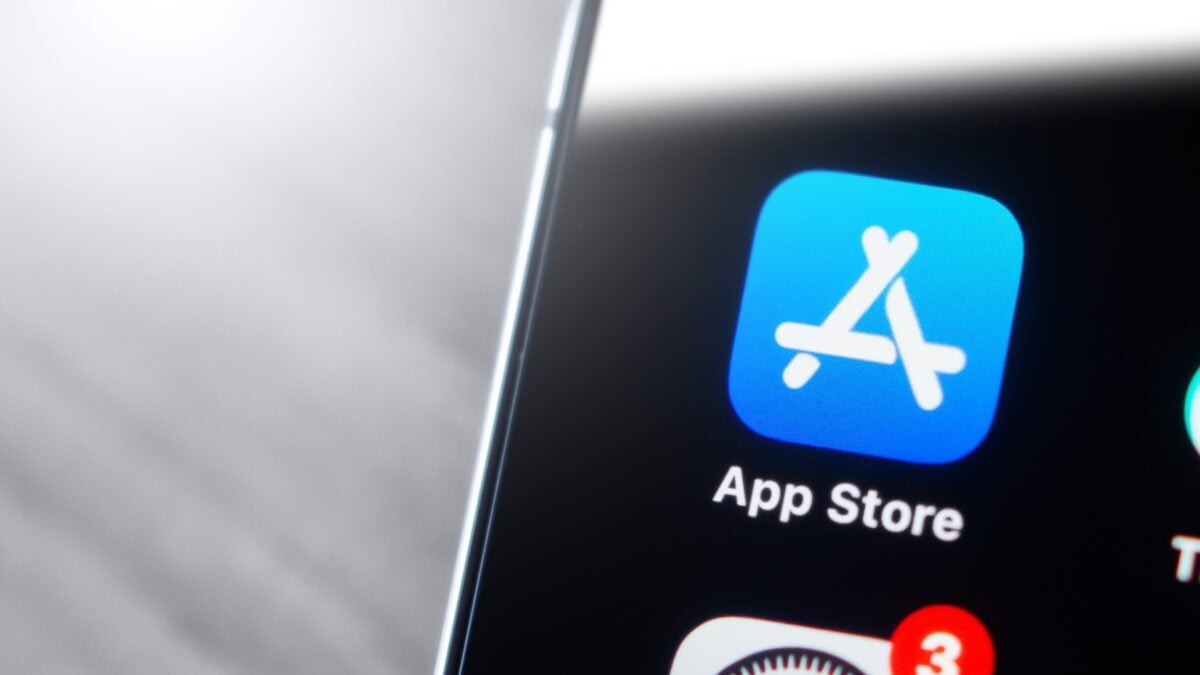 Apple App Store Experiences Surge in New Apps Amid Vibe Coding Boom