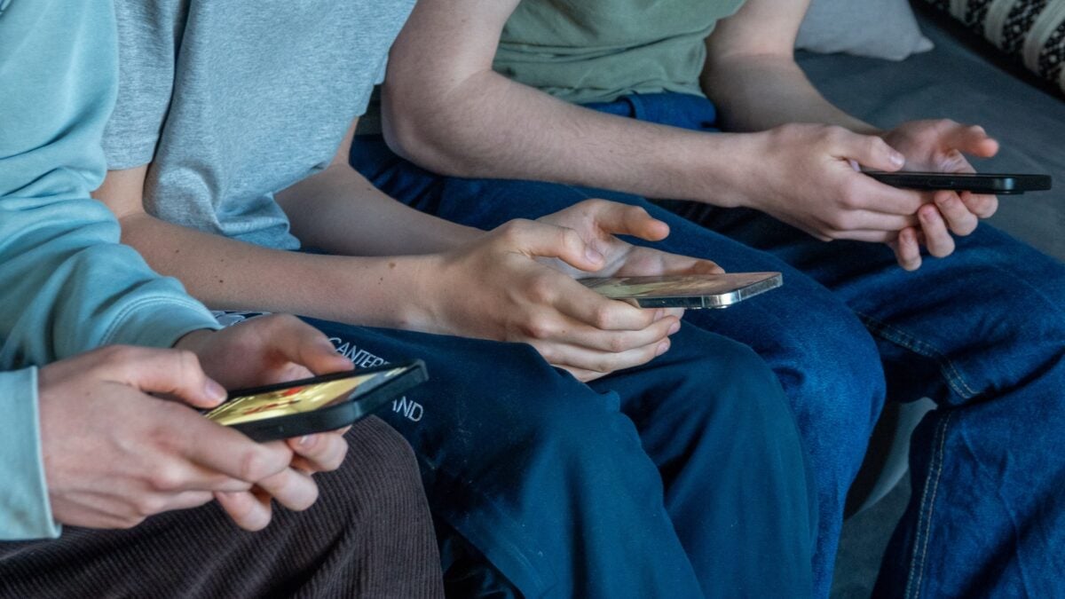 Majority of Australian Teens Say Social Media Ban Not Working