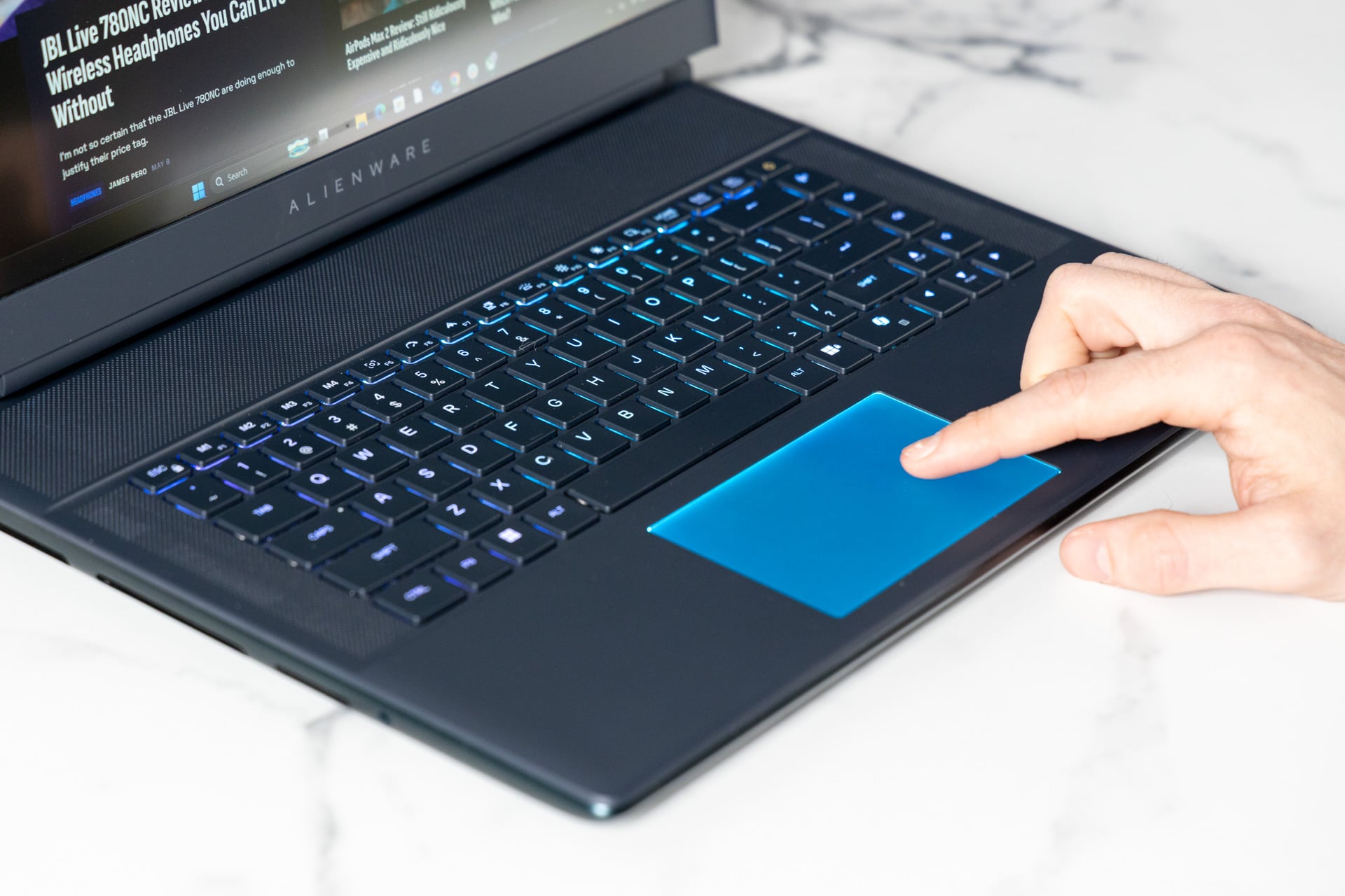 Alienware 16 Area 51 (2026) Review 02