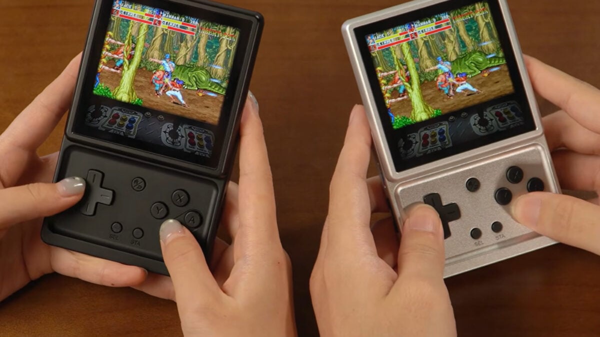 23 Years After the SP, This Handheld May Finally Improve the Game Boy