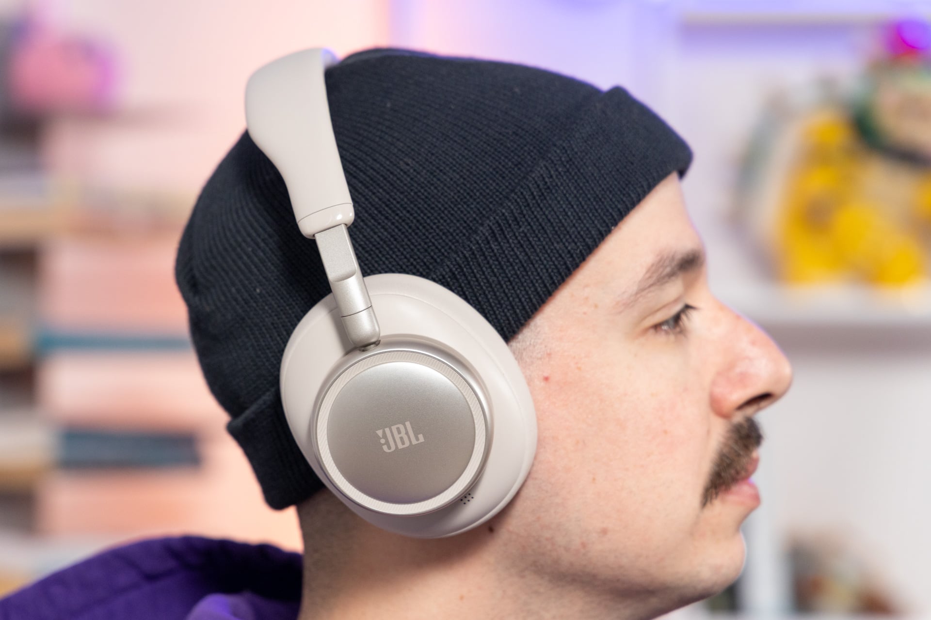 gizmodo.com - James Pero - JBL Live 780NC Review: Solid Wireless Headphones You Can Live Without