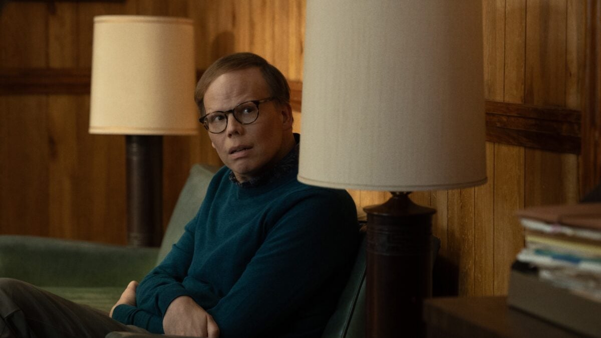 Jeff Hiller on the Wild Experience of Being on Both ‘Pluribus’ and ‘Widow’s Bay’