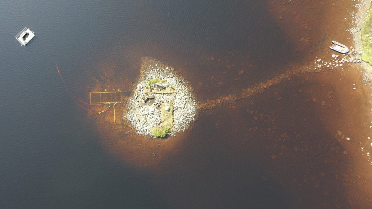 Prehistoric Artificial Islands Beneath Scottish Waters Are Finally Giving Up Their Secrets